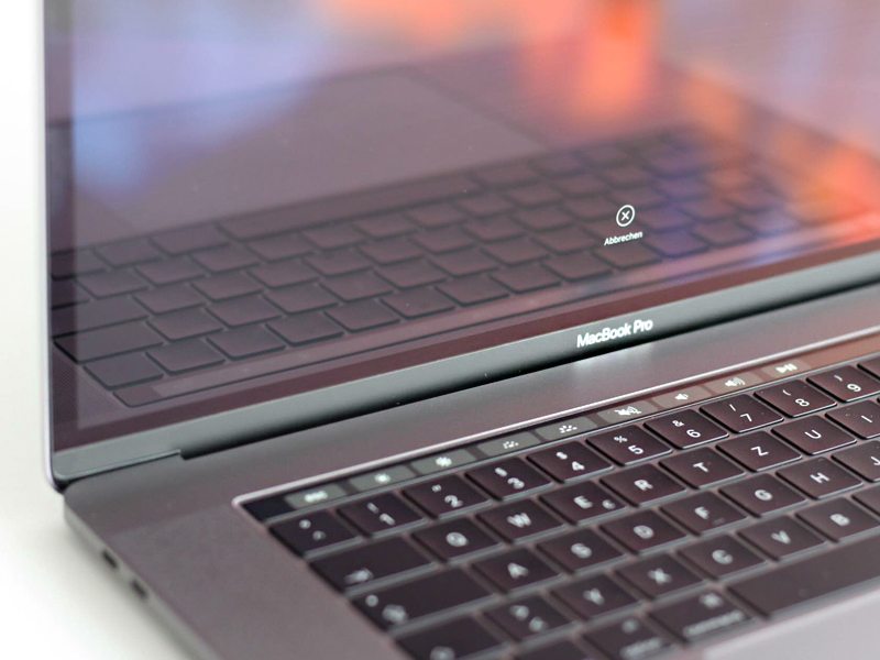 Apple MacBook Pro rent apple MacBook Pro 15-4 zoll bar