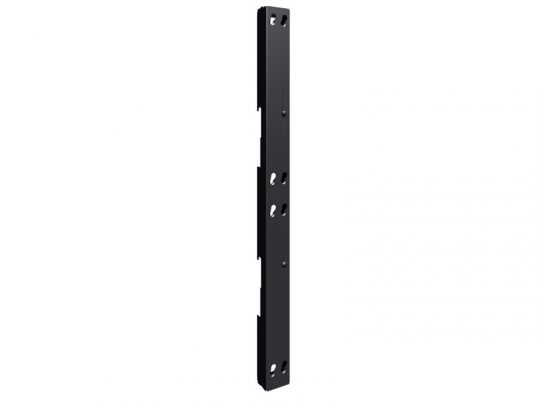 Schwarze, schmale Metallhalterung ("Black Metal Mounting Bracket") mit mehreren runden und ovalen Aussparungen entlang der Länge, steht aufrecht vor weißem Hintergrund - ideal zum Kaufen oder Mieten für vielseitige Montagezwecke.